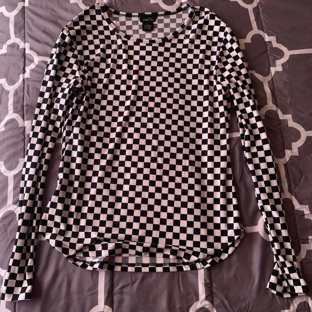 Long sleeve checkered shirt